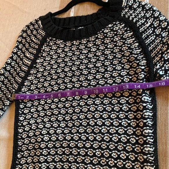 Worthington Black and White Long Chunky Crewneck Sweater - Size Medium - Picture 4 of 8